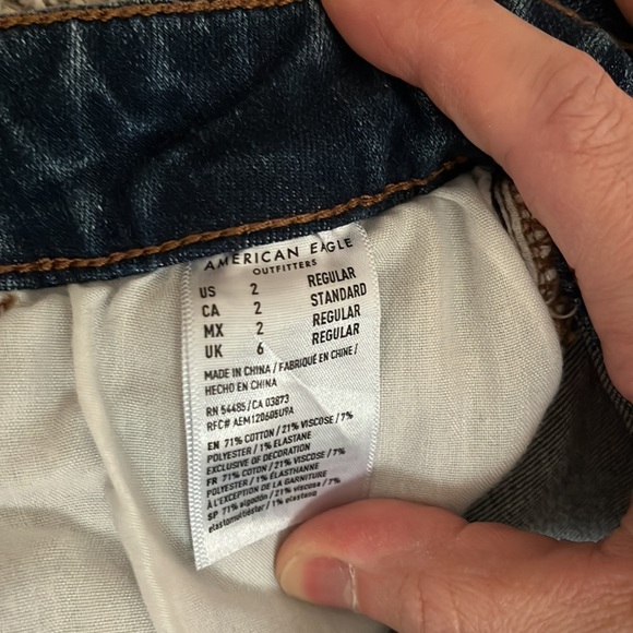 America Eagle Jeans, NE(X)T LEVEL STRETCH, Dark Wash, Hi Rise Jegging, Ripped - Picture 5 of 6